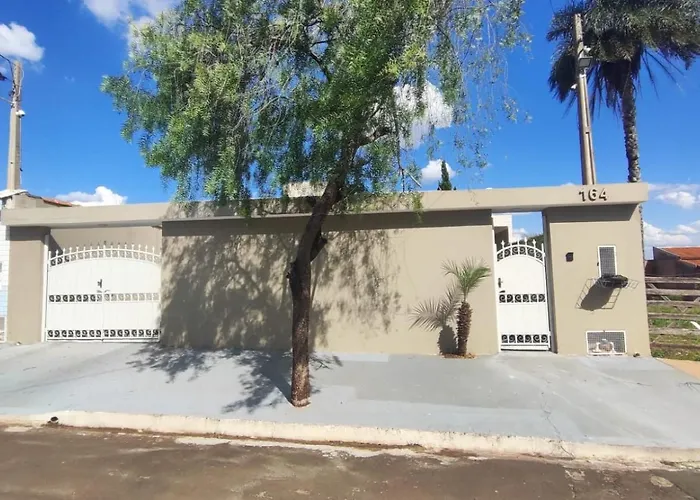 Casa De Brotas Com Piscina